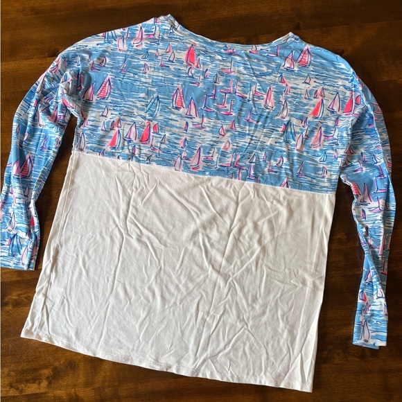 Lilly Pulitzer Sailboat Long Sleeve Tee Blue White Split Hem Nautical Size M - Picture 6 of 7